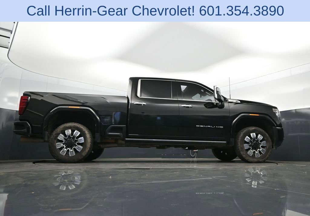 Used 2024 GMC Sierra 3500 Denali w/ Denali Reserve Package image 48