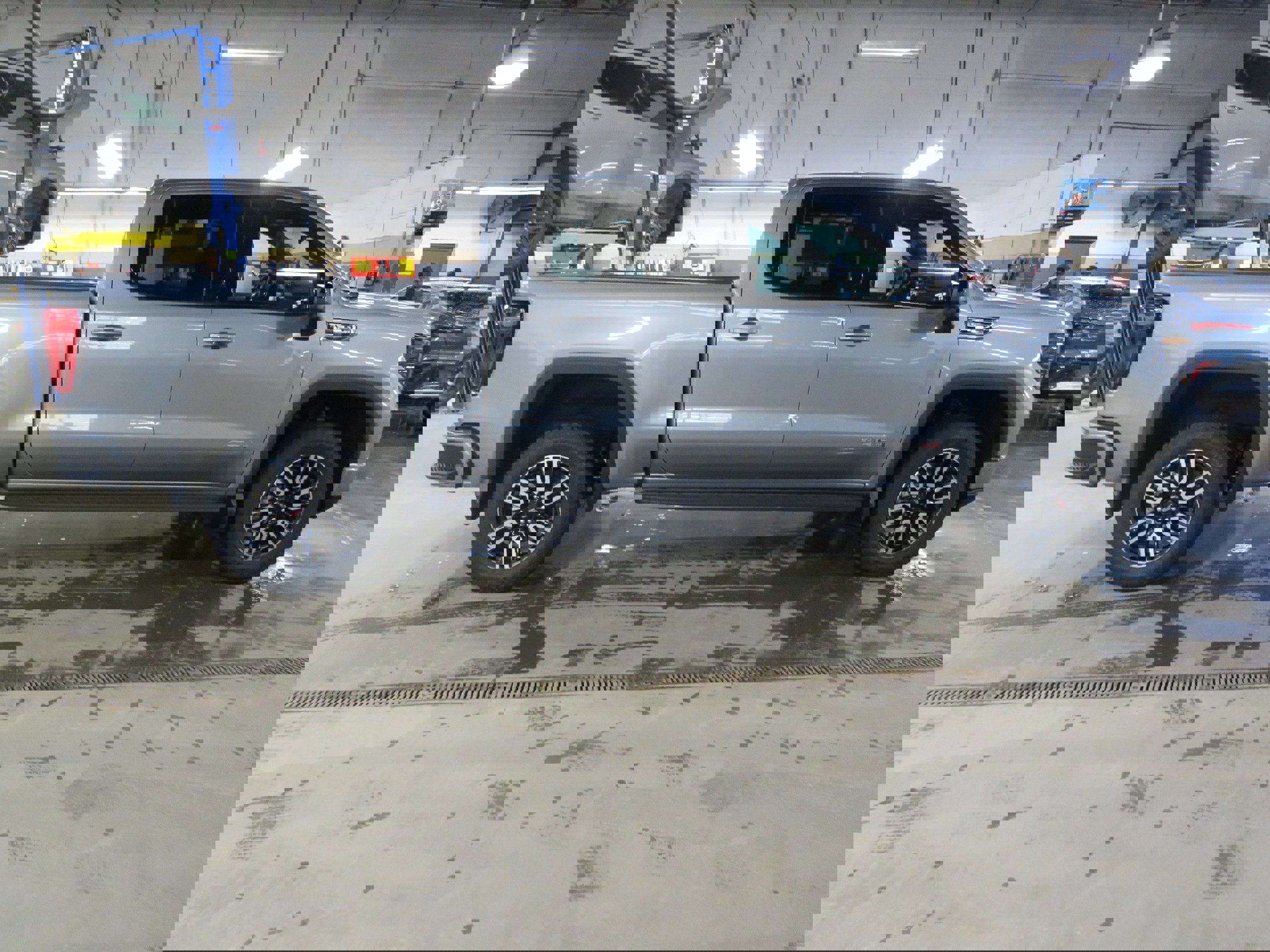 New 2026 GMC Sierra 1500 AT4 w/ AT4 Premium Package image 8