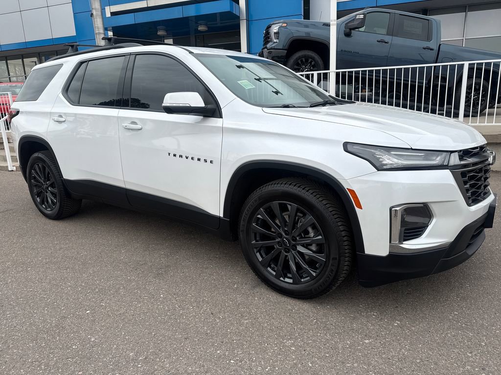 Used 2023 Chevrolet Traverse RS image 7