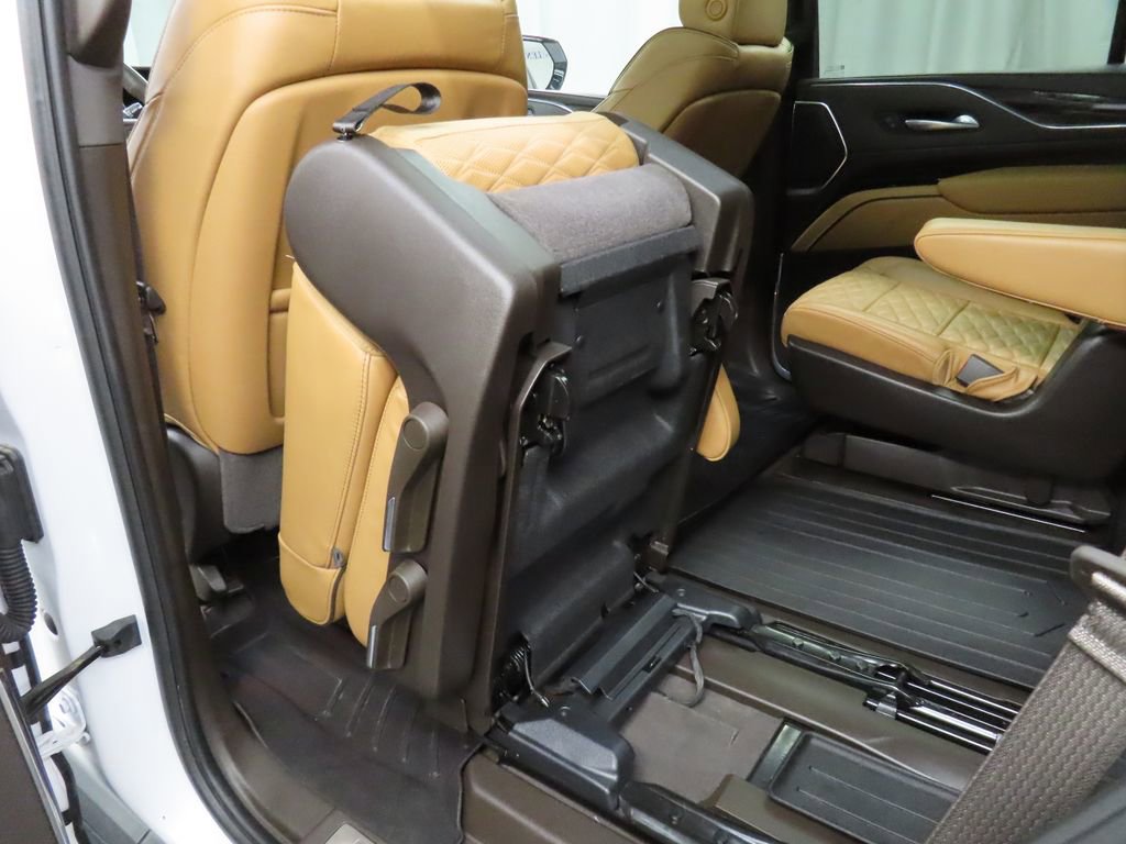 Used 2024 Cadillac Escalade Sport w/ Touring Package AWD/4WD image 79