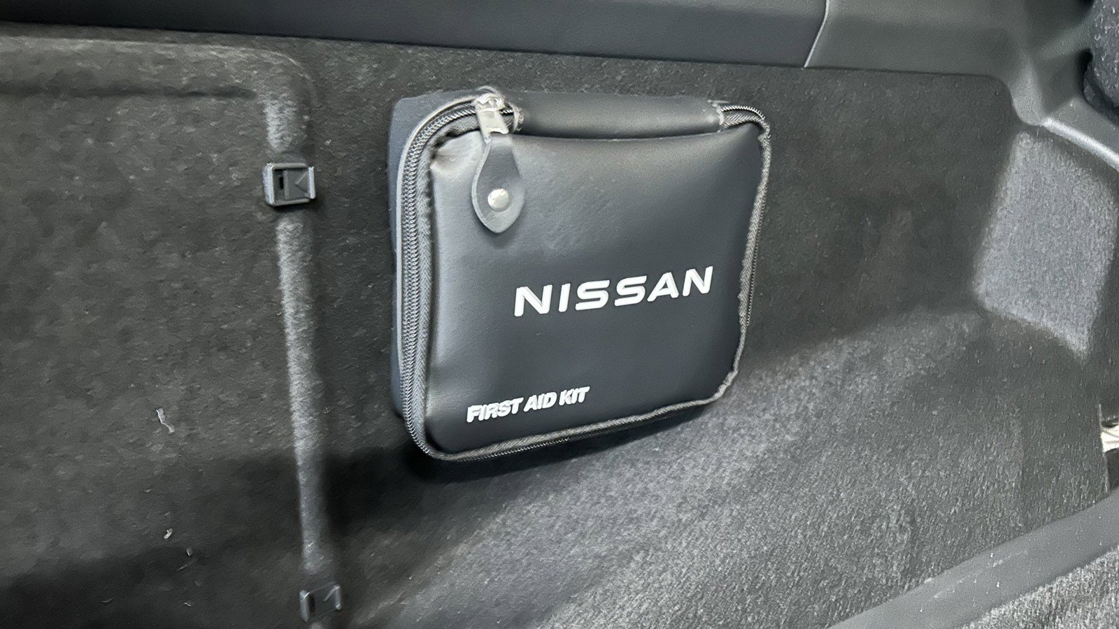 Used 2023 Nissan Rogue SL image 16