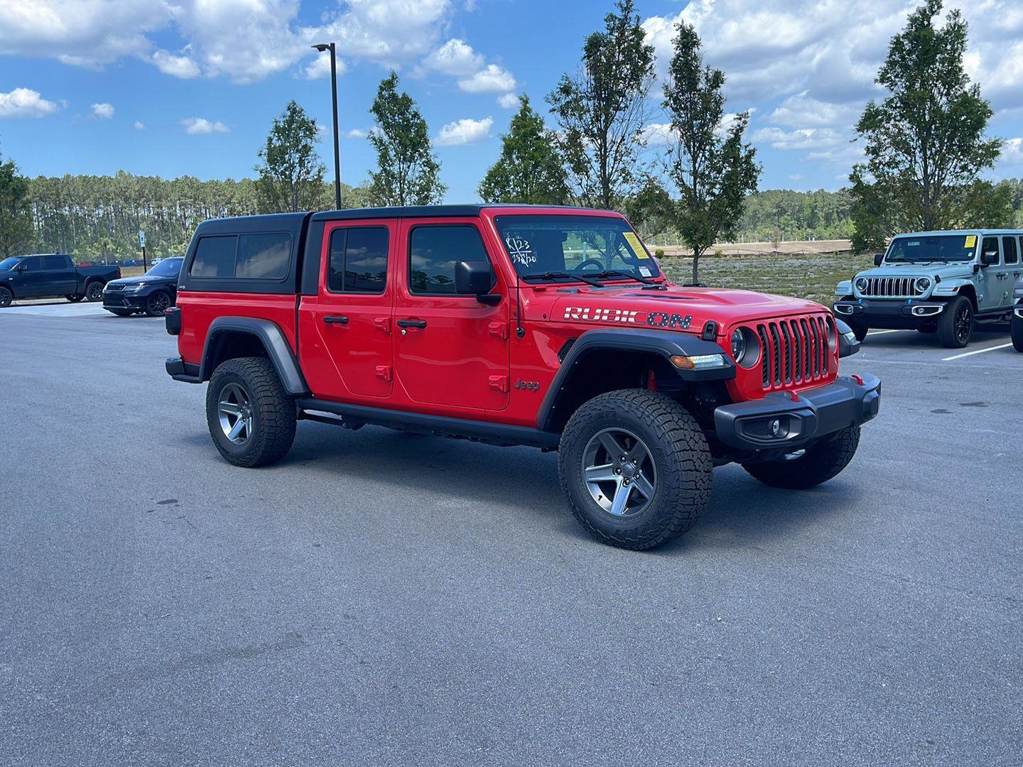 Certified 2023 Jeep Gladiator Rubicon w/ LED Lighting Group AWD/4WD image 29