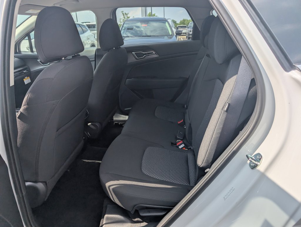 New 2026 Kia Sportage LX AWD/4WD image 9