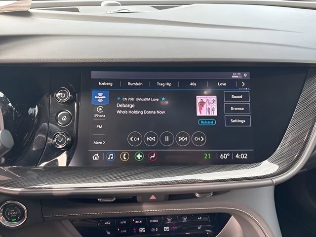 Used 2021 Buick Envision Essence image 22