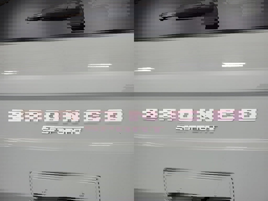 Used 2021 Ford Bronco Sport Outer Banks image 10