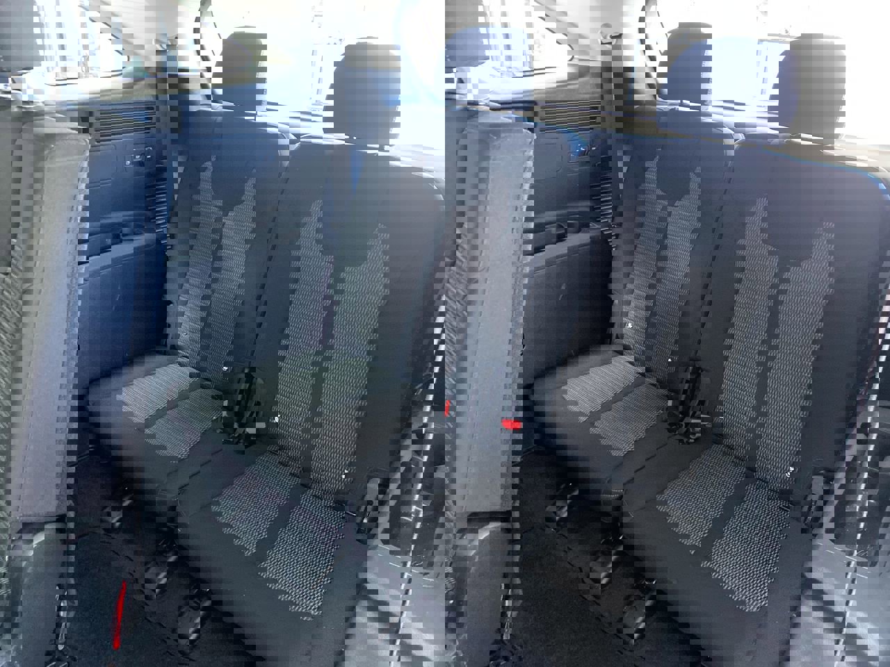 Certified 2025 Kia Sorento LX image 34