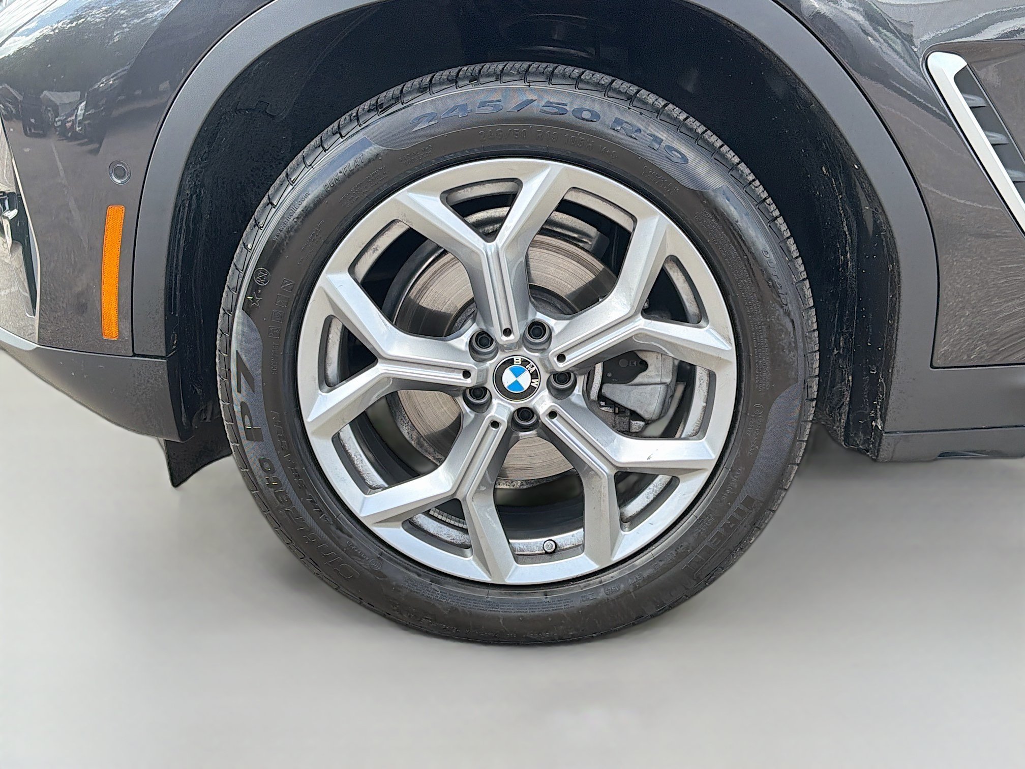 Used 2025 BMW X4 xDrive30i AWD/4WD image 45