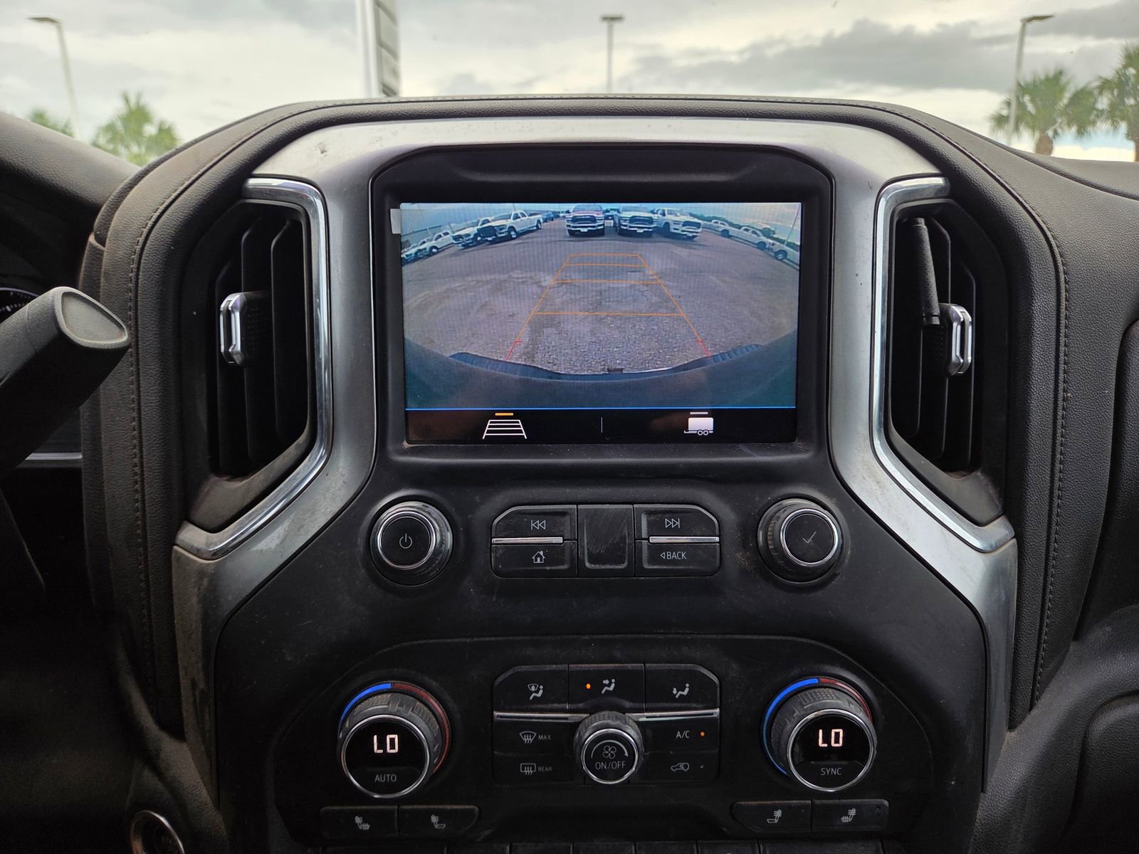 Used 2020 Chevrolet Silverado 3500 LT w/ Convenience Package AWD/4WD image 12
