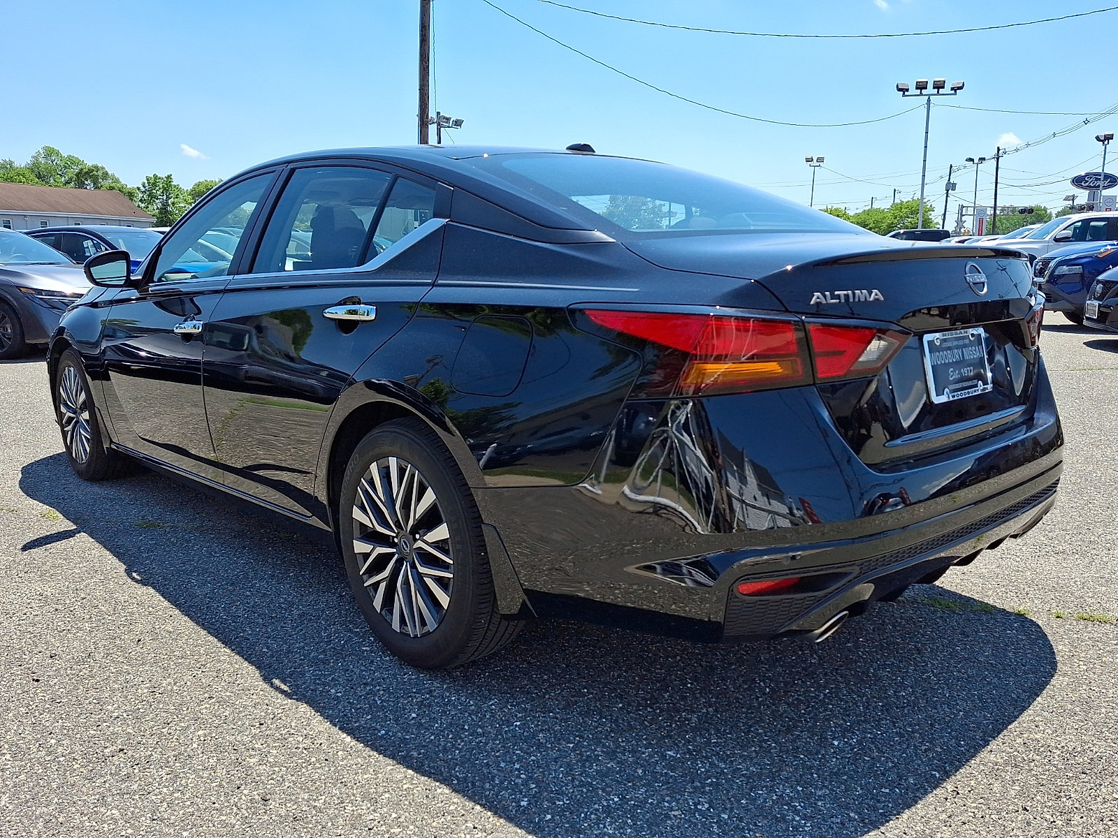 Certified 2024 Nissan Altima 2.5 SV w/ SV Premium Package FWD image 4