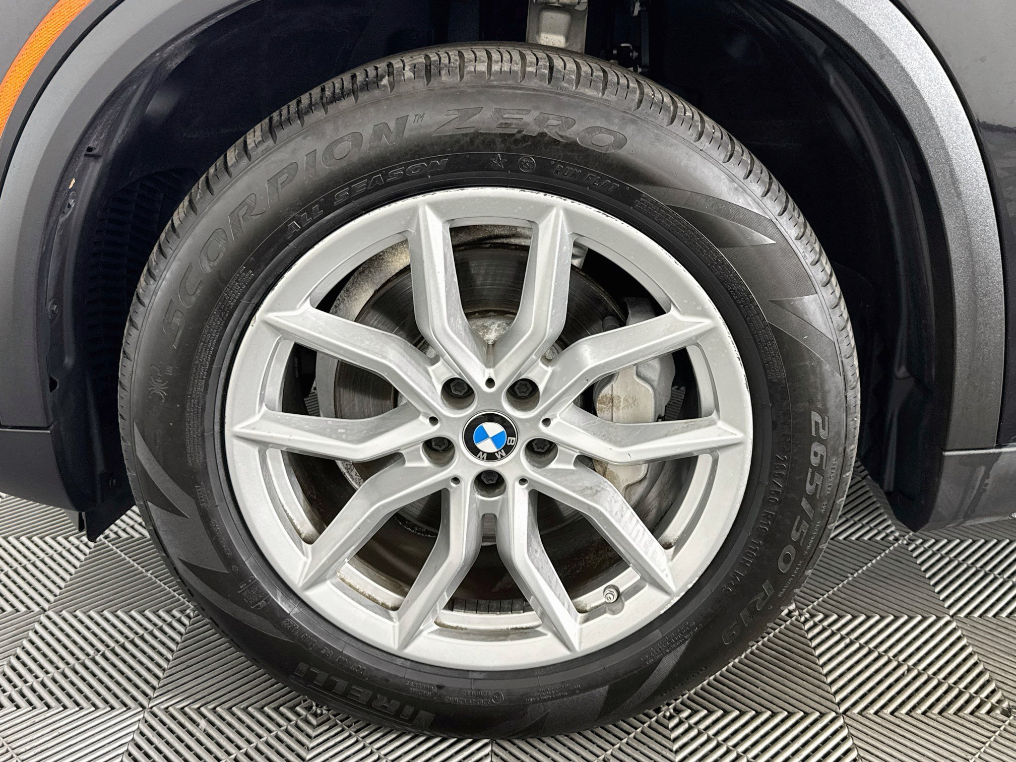 Used 2020 BMW X5 sDrive40i w/ Convenience Package RWD image 36