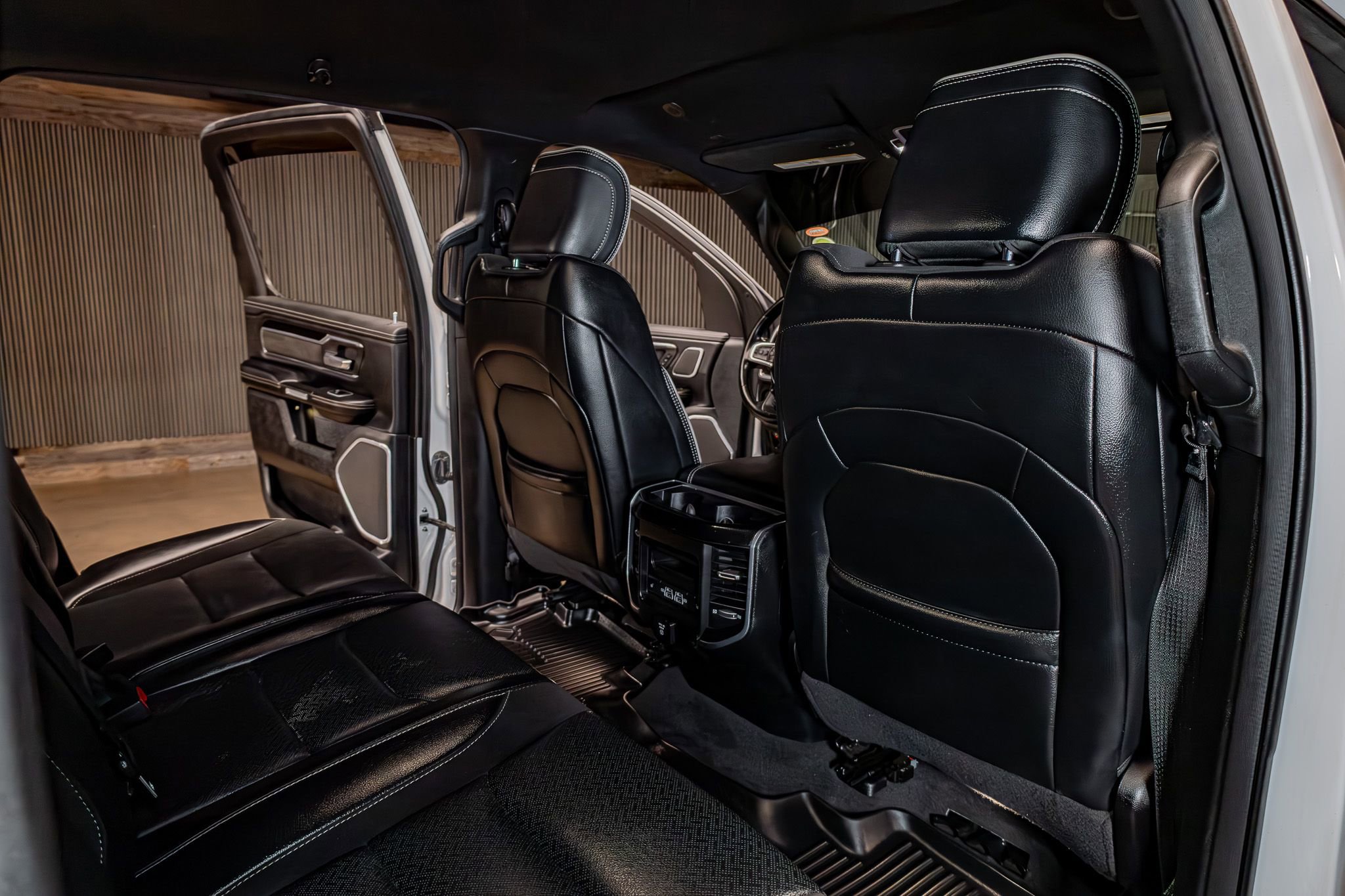 Used 2021 RAM 1500 Laramie image 26