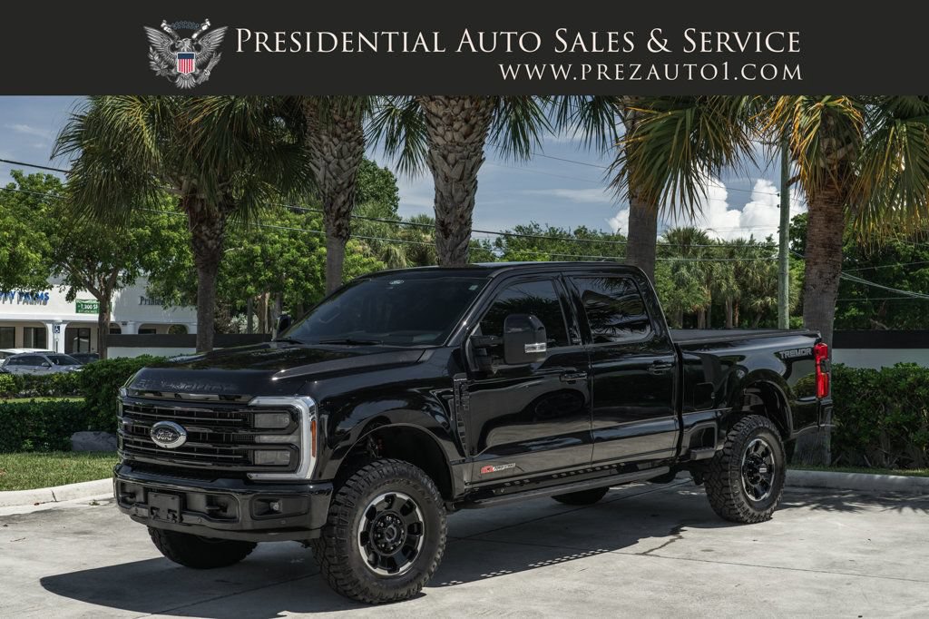 Used 2025 Ford F250 Platinum w/ Tremor Off-Road Package AWD/4WD image 1