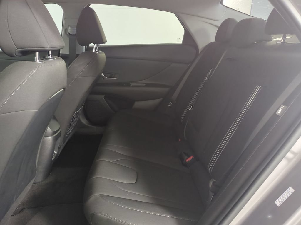 Used 2024 Hyundai Elantra SEL w/ Convenience Package FWD image 14