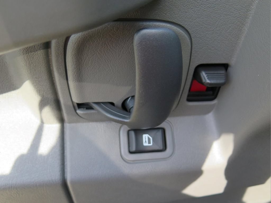 New 2026 Chevrolet Express 2500 Extended w/ Driver Convenience Package RWD image 9