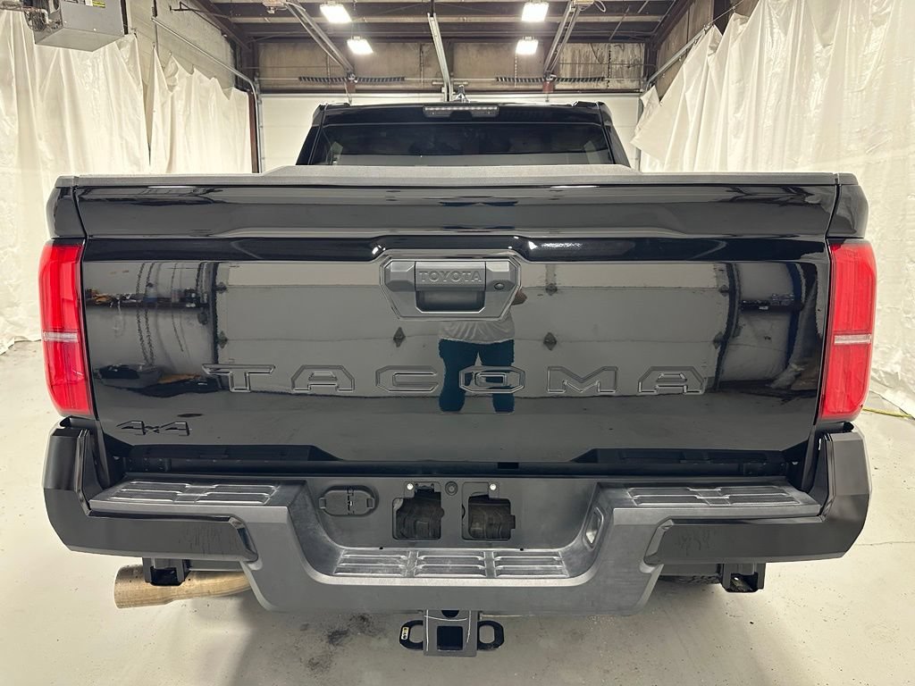 Used 2026 Toyota Tacoma TRD Off-Road AWD/4WD image 6