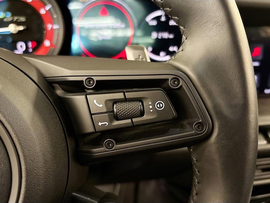 Certified 2023 Porsche 911 Carrera GTS RWD image 23