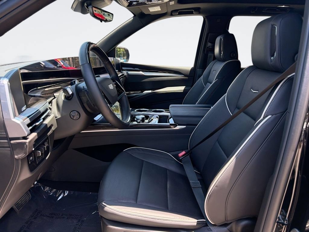 Certified 2026 Cadillac Escalade ESV Luxury RWD image 21