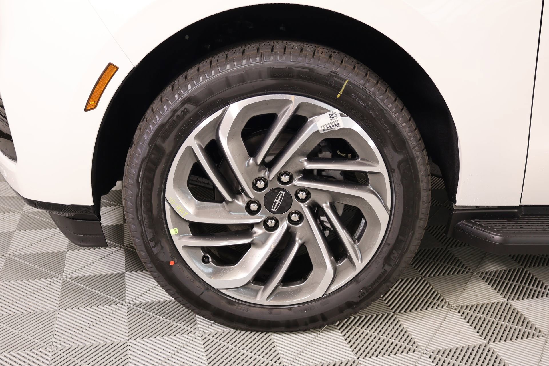 New 2026 Lincoln Navigator Premiere AWD/4WD image 18