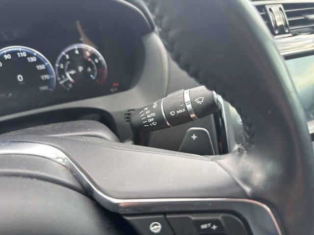 Used 2019 Jaguar XE Prestige image 23