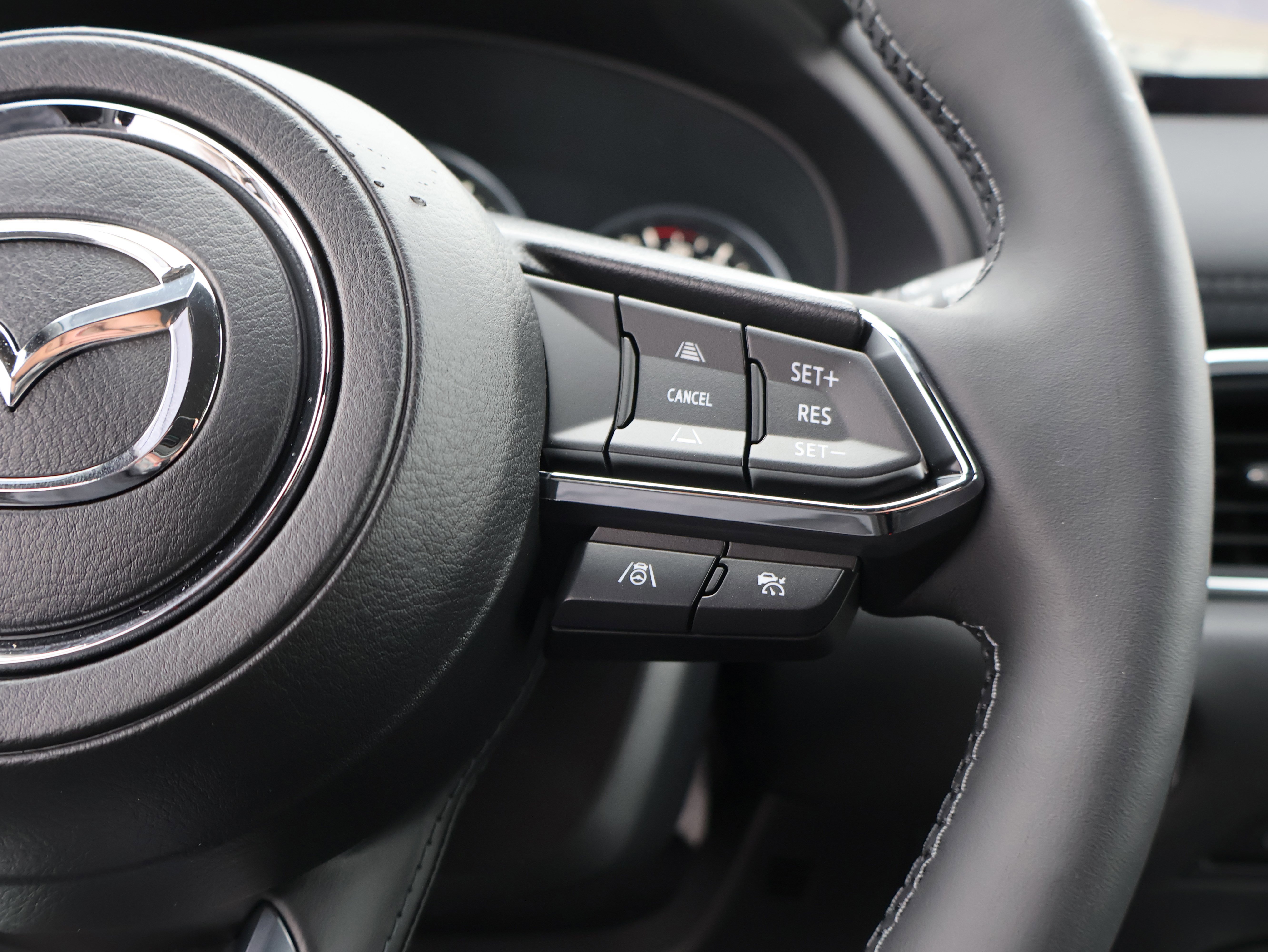 New 2025 MAZDA CX-5 Signature image 36