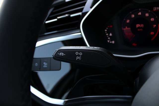 New 2025 Audi Q3 2.0T Premium image 13