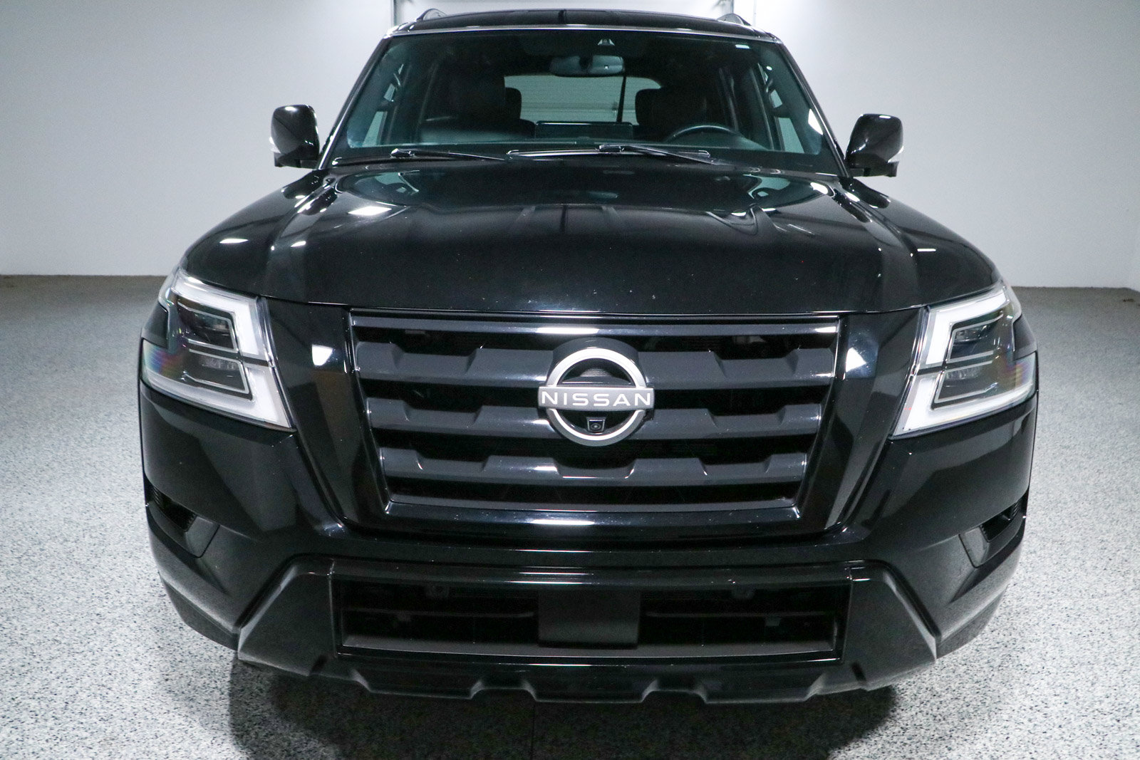 Used 2024 Nissan Armada SL w/ Midnight Edition Package AWD/4WD image 4