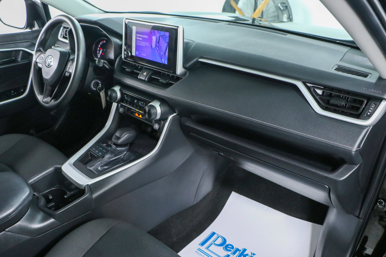 Used 2024 Toyota RAV4 LE image 25