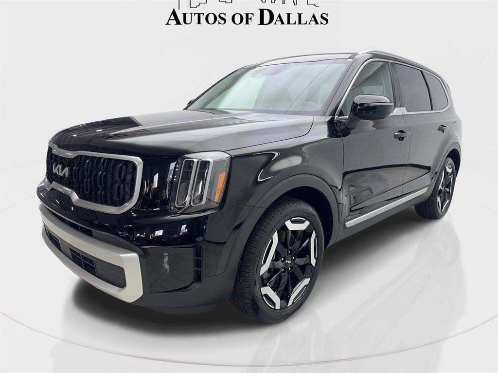 Used 2025 Kia Telluride EX w/ EX Captain's Chair Package image 2