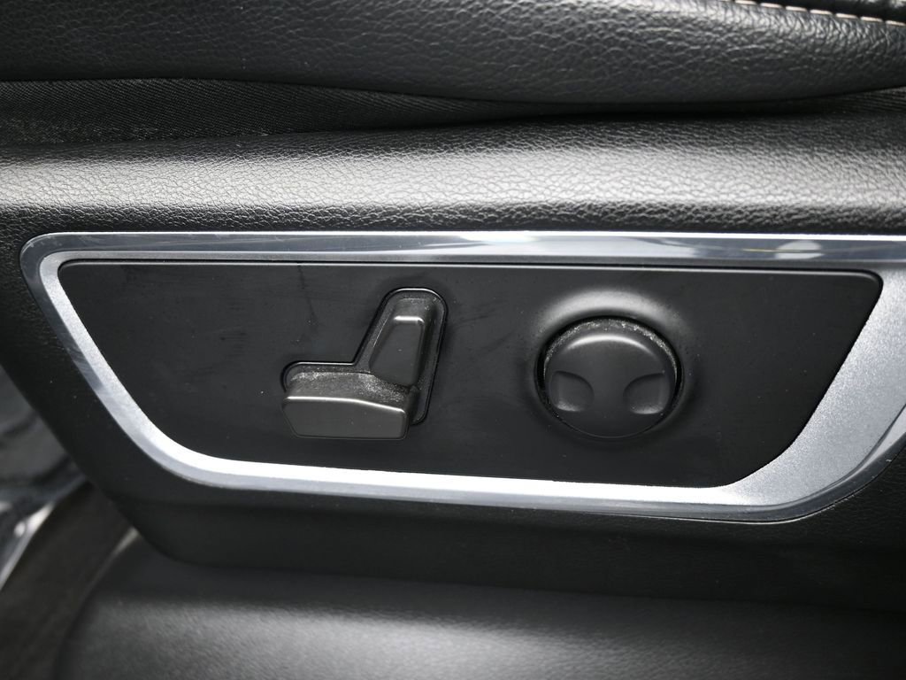 Used 2022 RAM 1500 Laramie image 12