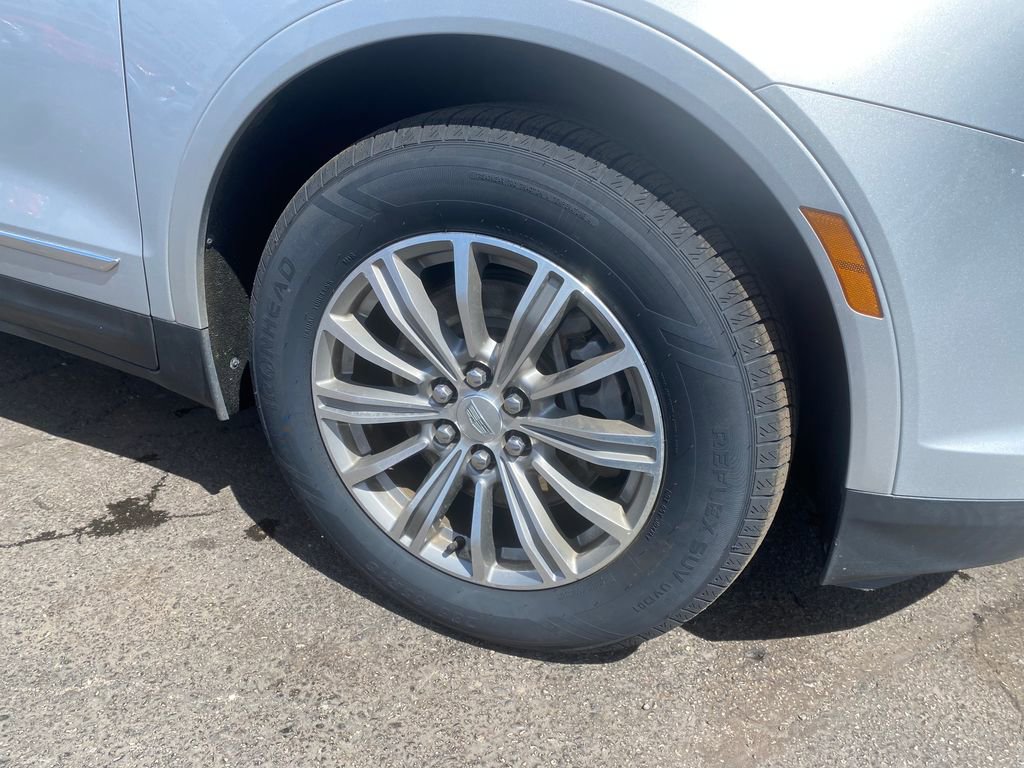 Used 2017 Cadillac XT5 Luxury image 30