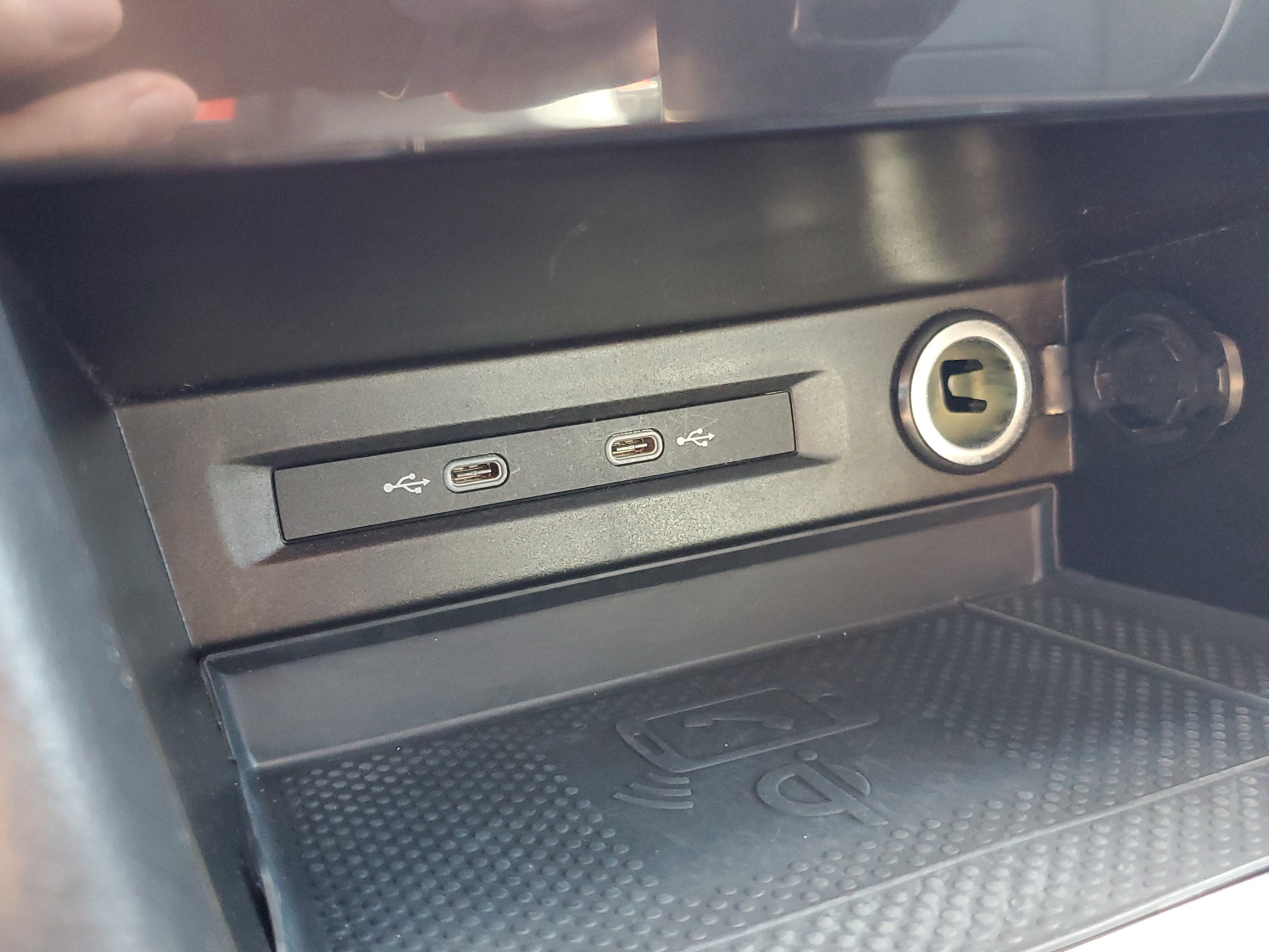 Used 2022 Volkswagen Tiguan SEL R-Line image 37