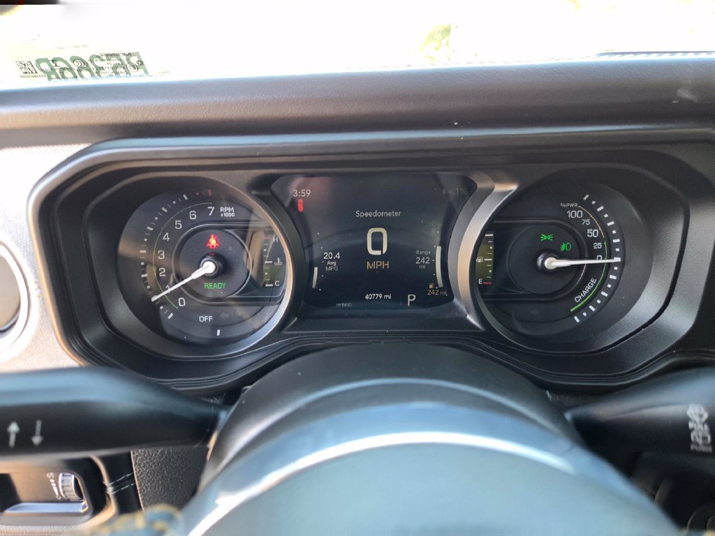 Used 2024 Jeep Wrangler Unlimited Sahara AWD/4WD image 24