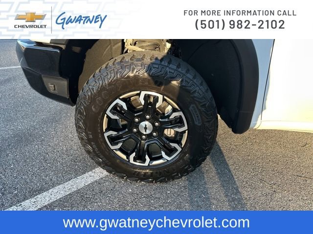 Used 2024 Chevrolet Silverado 1500 ZR2 w/ Technology Package image 9