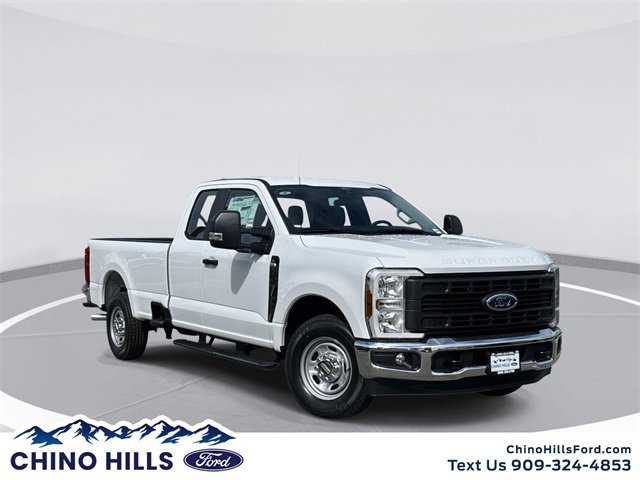 New 2025 Ford F250 XL w/ XL Chrome Package