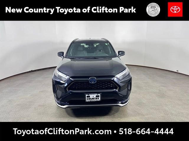 Used 2024 Toyota RAV4 SE w/ Weather & Moonroof Package AWD/4WD image 8