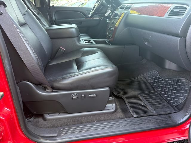 Used 2011 Chevrolet Silverado 2500 LTZ w/ LTZ Plus Package AWD/4WD image 13