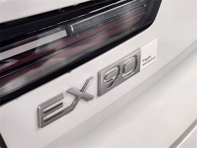 New 2025 Volvo EX90 Ultra image 13