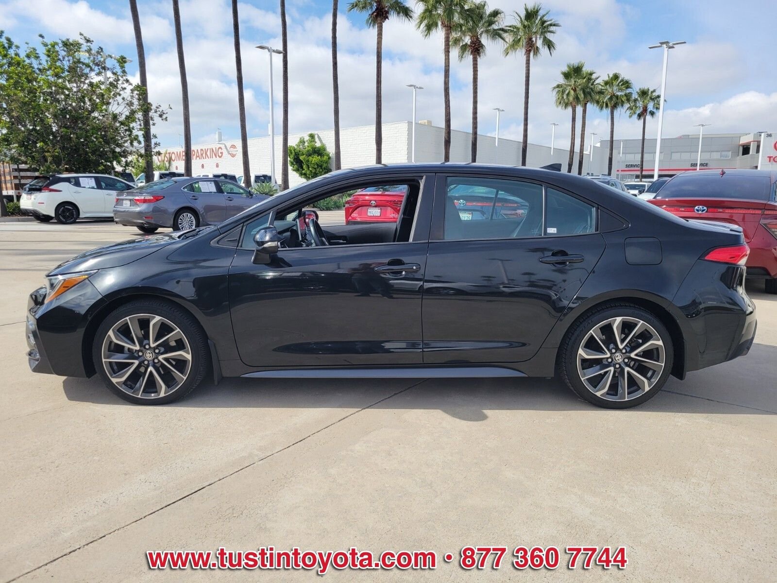 Used 2020 Toyota Corolla SE FWD image 6