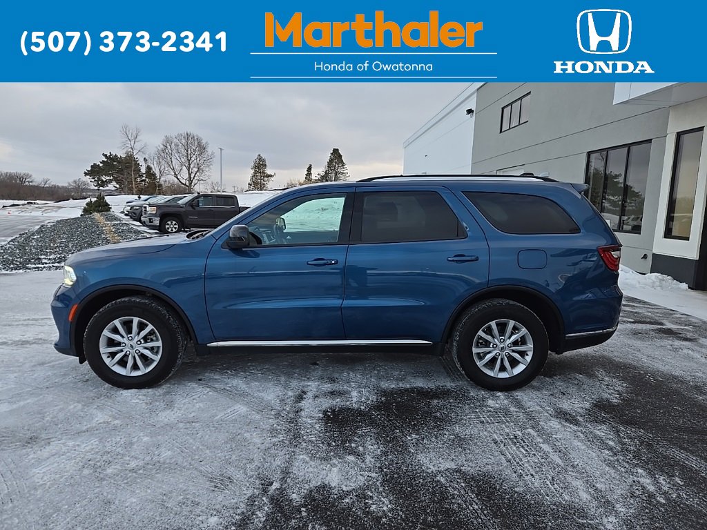 Used 2024 Dodge Durango SXT image 2