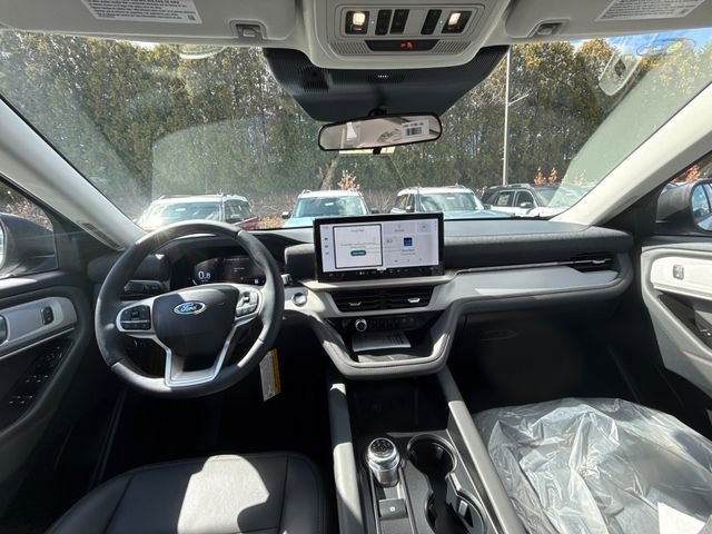 New 2026 Ford Explorer Active w/ Active Comfort Package image 16