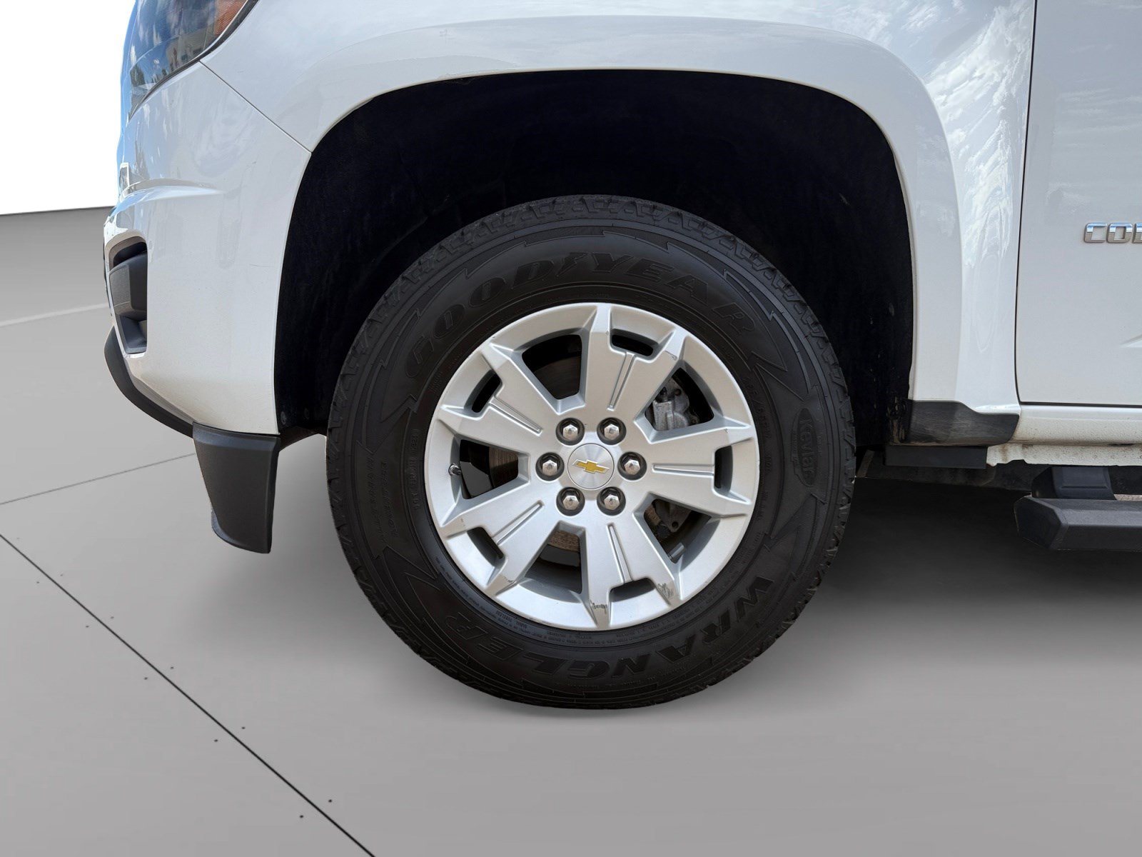 Used 2020 Chevrolet Colorado LT w/ Safety Package AWD/4WD image 9