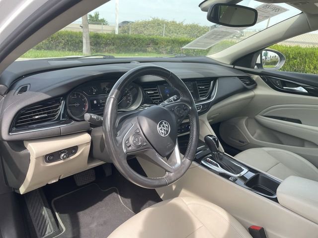 Used 2019 Buick Regal Essence w/ Driver Confidence Package I image 10