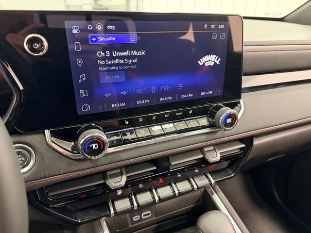 Certified 2025 Chevrolet Colorado Z71 w/ Technology Package AWD/4WD image 13