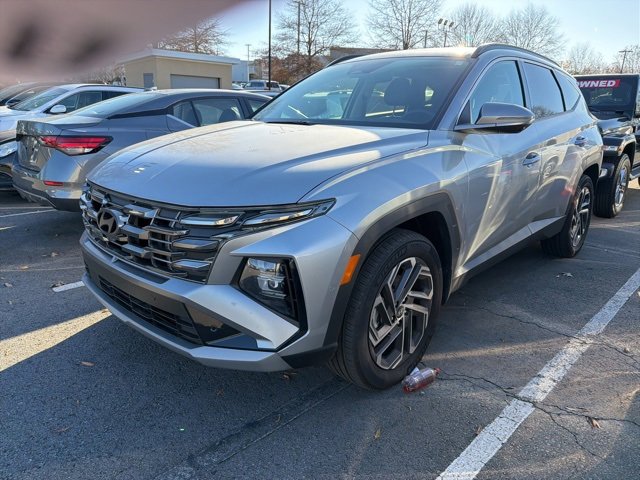 Certified 2025 Hyundai Tucson Limited image 3