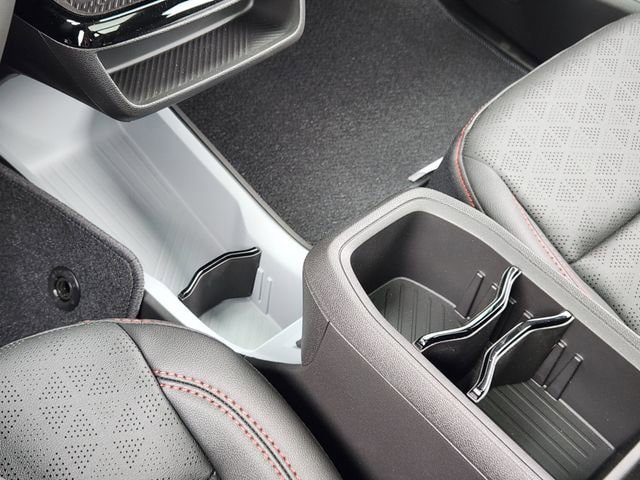 New 2027 Chevrolet Bolt RS w/ Technology Package image 17