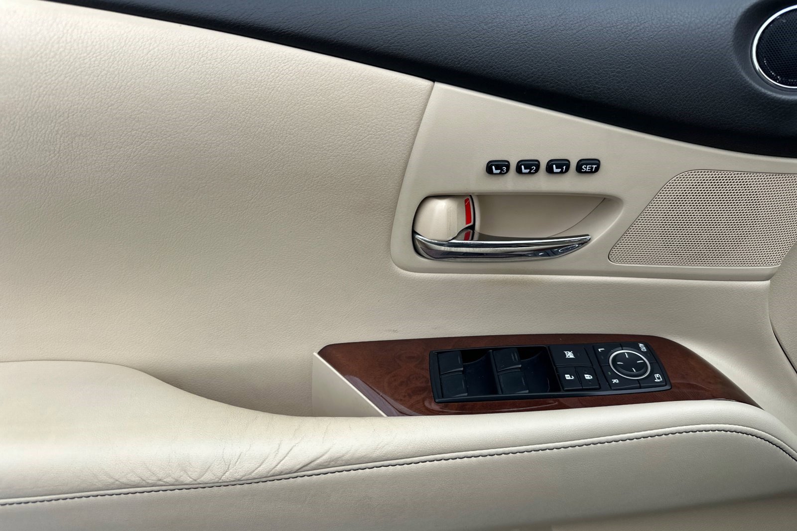 Used 2014 Lexus RX 350 AWD image 12