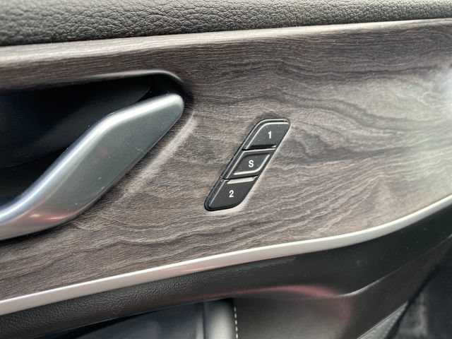 Used 2023 Jeep Grand Cherokee Limited AWD/4WD image 17