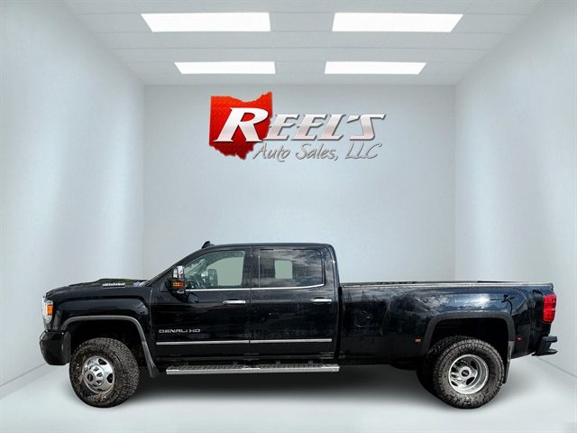 Used 2019 GMC Sierra 3500 Denali w/ Duramax Plus Package AWD/4WD image 32