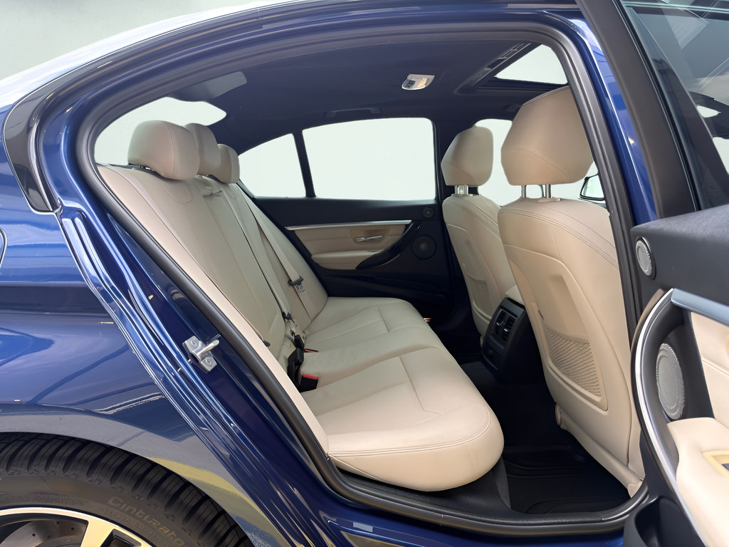 Used 2018 BMW 340i Sedan RWD image 48