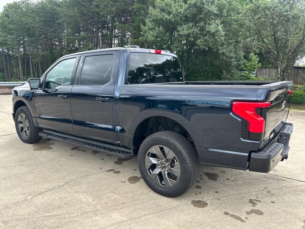 Used 2025 Ford F150 Lightning Flash AWD/4WD image 3